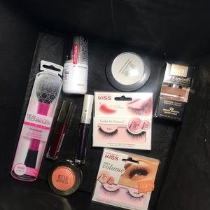 Makeup bundle